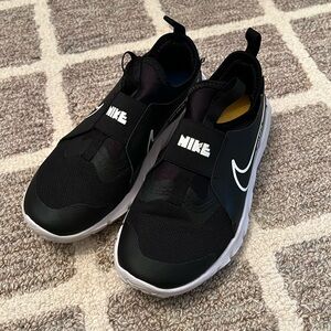 Nike Flex Runner Sneakers